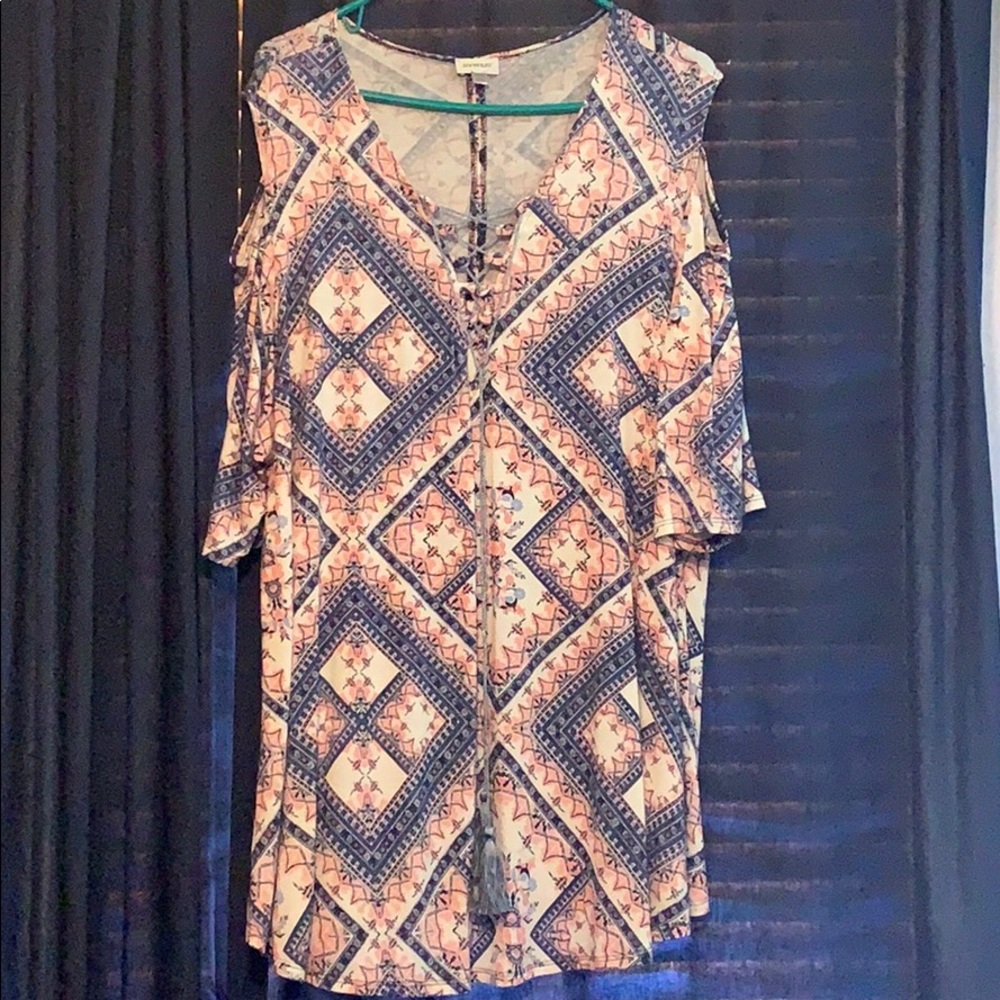 New w/out tags Short sleeve/cold plus size shirt